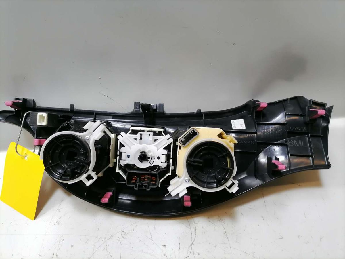 Toyota Yaris XP13 original Klimabedienteil Heizungsregulierung 554060D490 BJ14